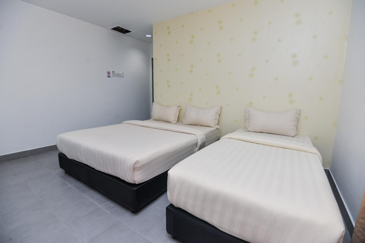 Alpha Hotel Kota Kinabalu Exterior foto